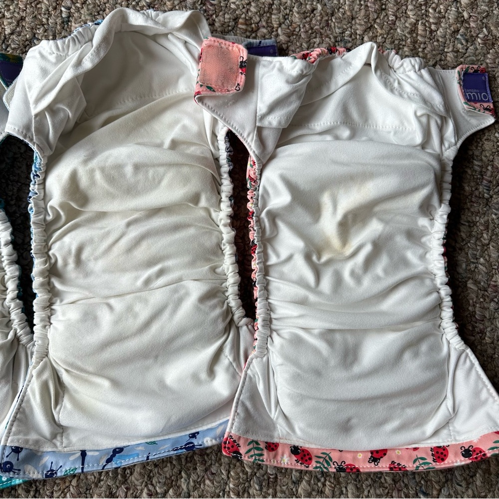 8 Assorted Cloth Diapers - Pink, Blue, Green, Cream - Picture 5 of 14